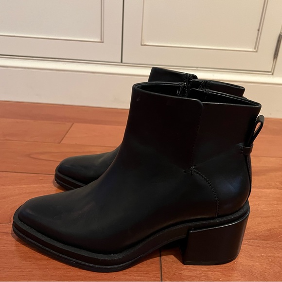 Black Franco Sarto ankle boots size 8M - Picture 3 of 3